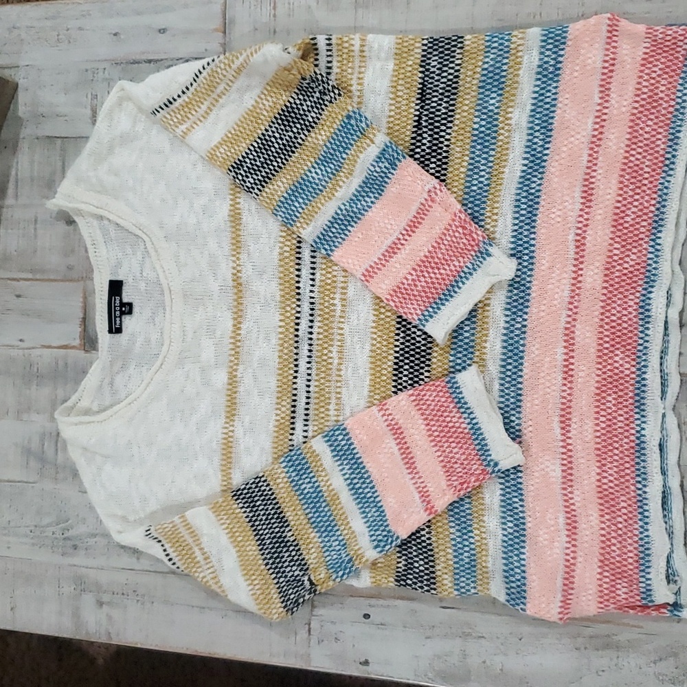 Lightweight sweater